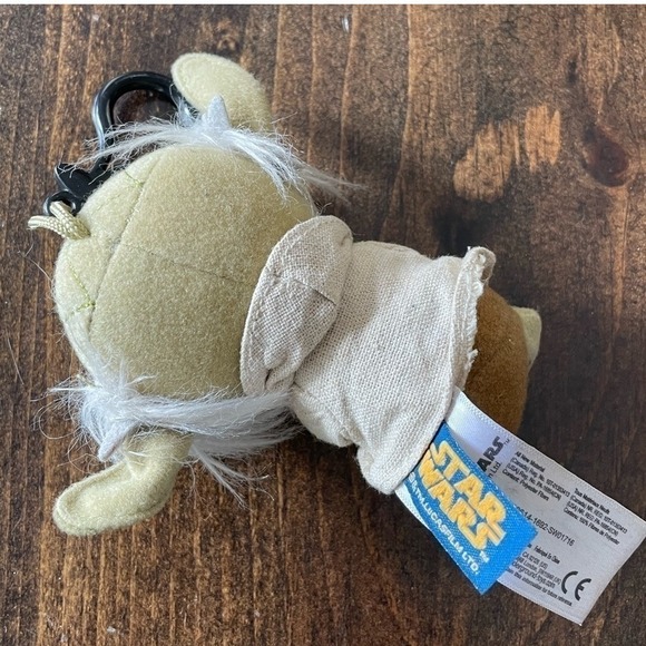 Star Wars Yoda Plush Clip On Talking Stuffed Animal Toy Keychain Lightweight - Picture 3 of 4